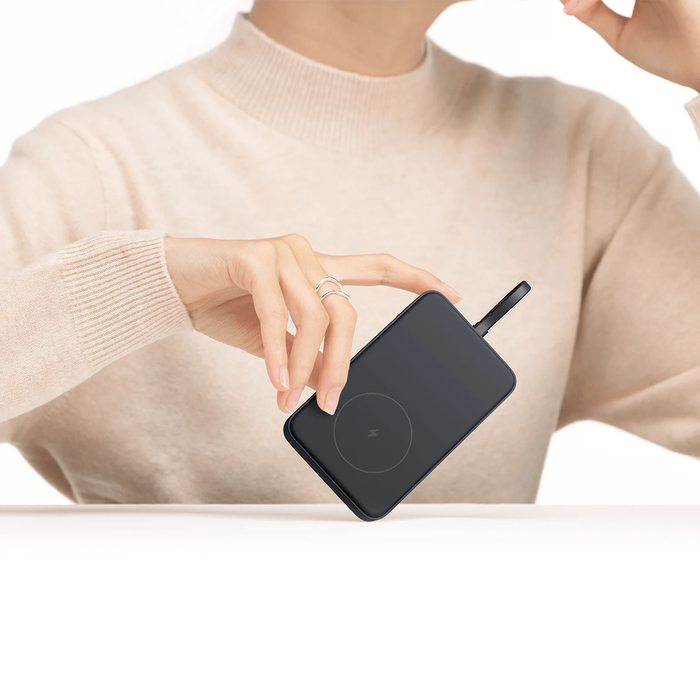 Xiaomi 33W Magnetic Power Bank 10000 Integrated Cable